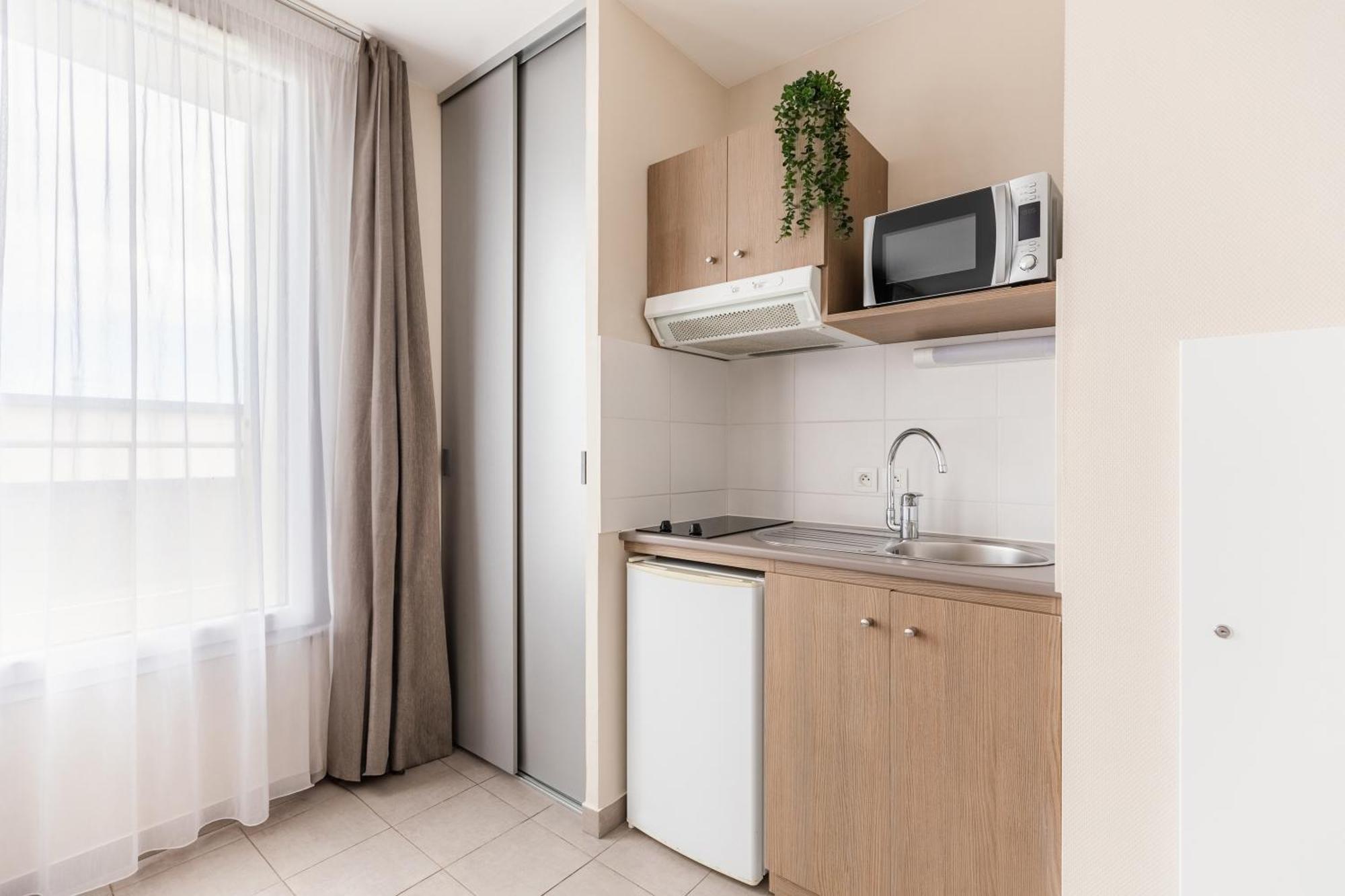 Appart'City Confort Cherbourg Exterior photo