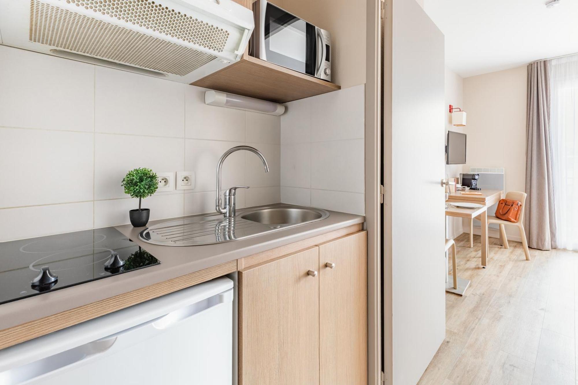 Appart'City Confort Cherbourg Exterior photo